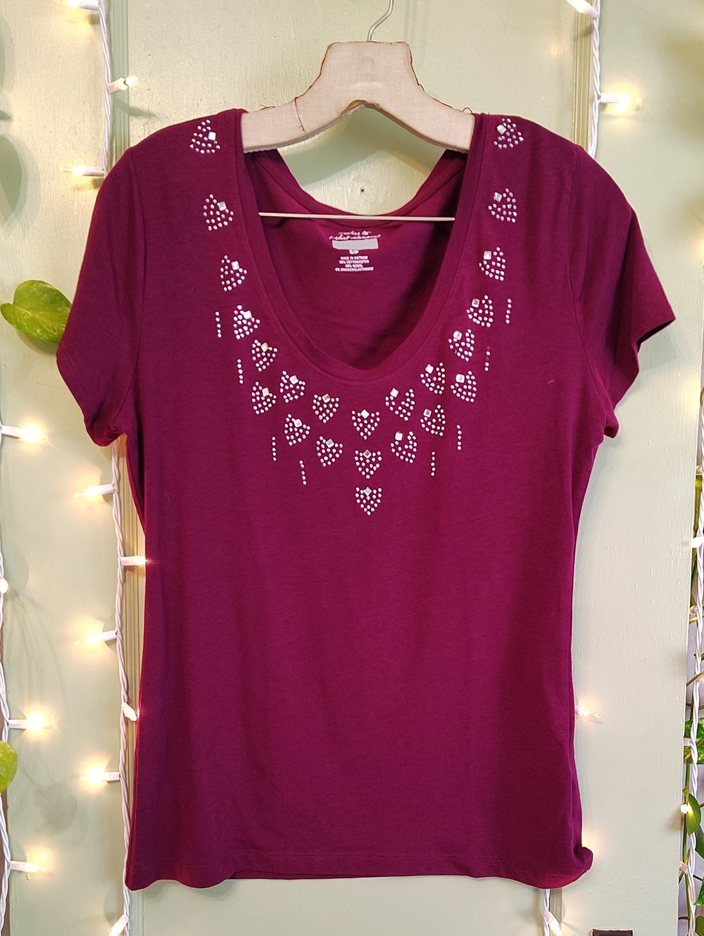 Women's Timeless Tee Purple Plum Rhinestone Jewel Collar T-shirt S